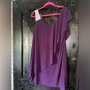 Nightway Collections cocktail dress w/silver sequins embellishment on shoulder